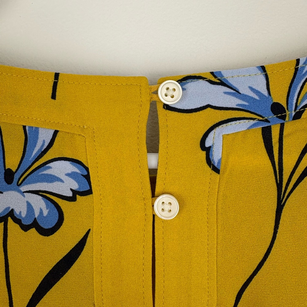 LOFT Yellow Floral Boatneck Blouse size Medium Petite business casual office - Picture 4 of 13